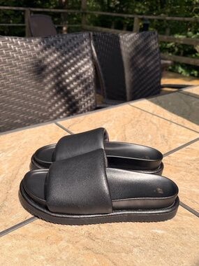 H&M Black Leather Pillow Slides Sandals Size 8